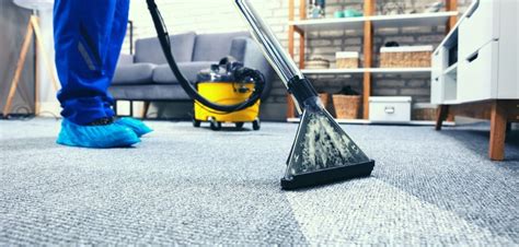 How to restore the vibrant color of blue magic carpets after stain removal